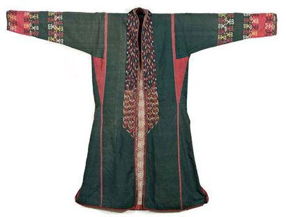 null Manteau de mariage, Turkménistan, XIXe siècle, toile noire brodé en soie polychrome...