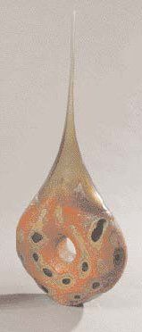 OKAMOTO Satoshi, né en 1979 (Japon) "PHÉNIX" Vase en verre soufflé en forme de bouteille...