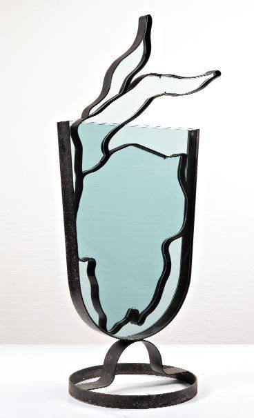 MEITNER Richard (né en 1949, USA) Sculpture en verre transparent plat en silhouette,...