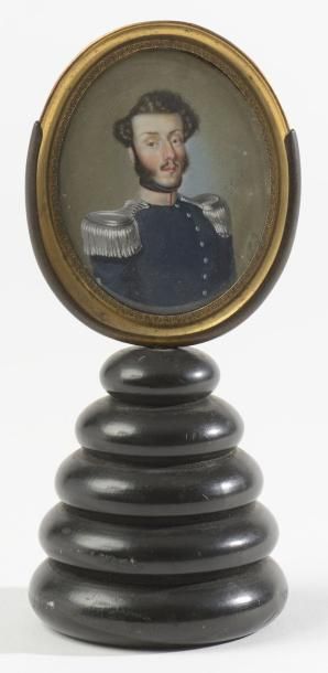 Attribué à Luigi GANDOLFI (Turin, 1810- 1869) Officier d'infanterie en uniforme bleu...