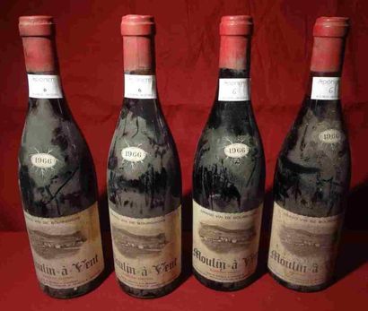 null 4 Bouteilles, Moulin-à-Vent, 1966, Grand Vin de Bourgogne, Jean Picolet. (Etiquettes...