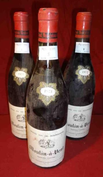 null 3 Bouteilles, Moulin-à-Vent, 1973, Grand Vin de Bourgogne, Jean Picolet. (Etiquettes...