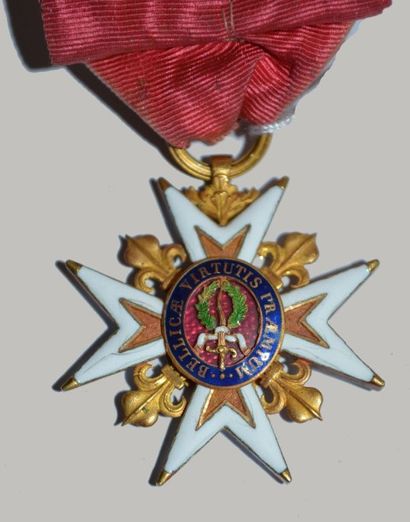 France Ordre de Saint Louis. Croix d'Officier, Restauration.Or, émail (éclats), ruban...