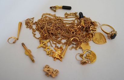 null Lot de bijoux fantaisie et plaqués: colliers, broches, médailles, bracelets,...