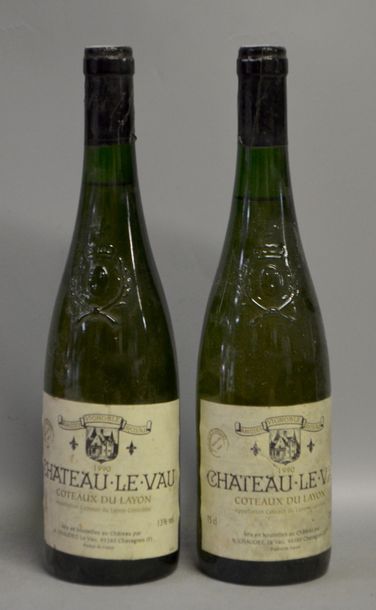 2 Btles CHÂTEAU LE VAUX Loire Blanc 1990...