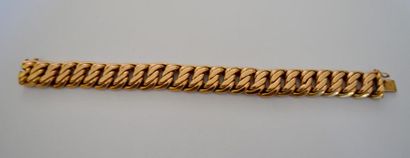 null BRACELET maille américaine en or jaune. En R. P: 40,2 gr