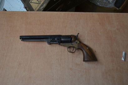 null Revolver moderne pour le tir, à percussion, type Colt 1851. 6 coups, calibre...