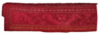 null Ornement de lit ou henlit, Maroc, Azzemour, XIXème siècle, toile brodée en soie...