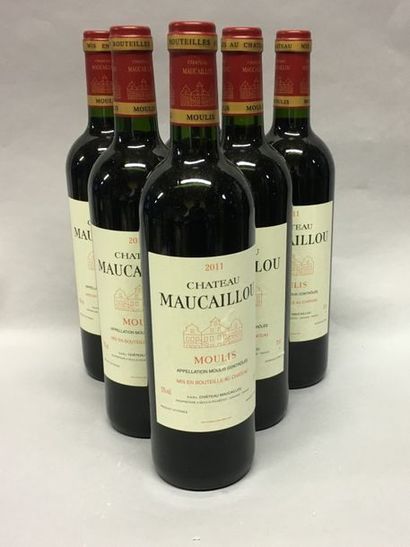 6 bouteilles de château MAUCAILLOU Moulis...