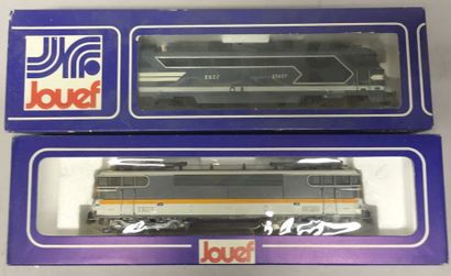 null JOUEF. 2 locomotives REF 8539, BB9281. En l'état.