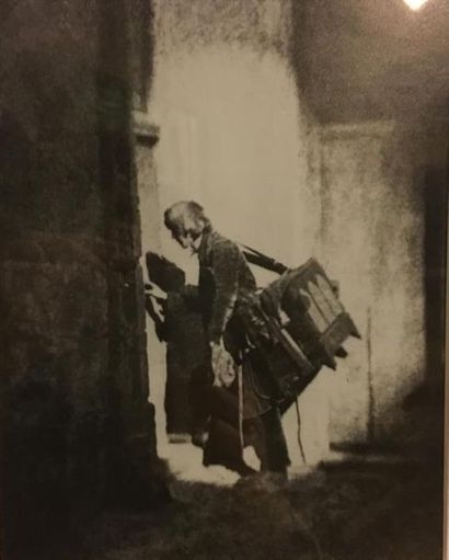 null [PHOTOGRAPHIE] Charles NEGRE "Les petits métiers de Paris - Le joueur d'orgue...