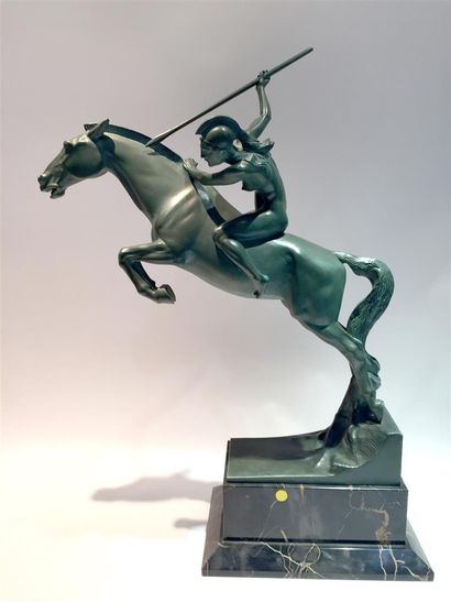 null Adolf Josef POHL (1872-1930) "Amazone" Bronze à patine verte sur un socle en...