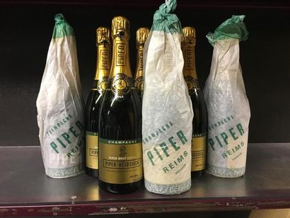 null 2 bts CHAMPAGNE PIPER HEIDSIECK, Brut extra 1964.