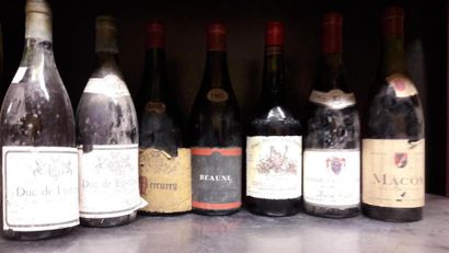 null 7 bouteilles: 2 duc de fustibert, bourgogne. 1 Mercurey 1949; 1 Beaune 1963;...