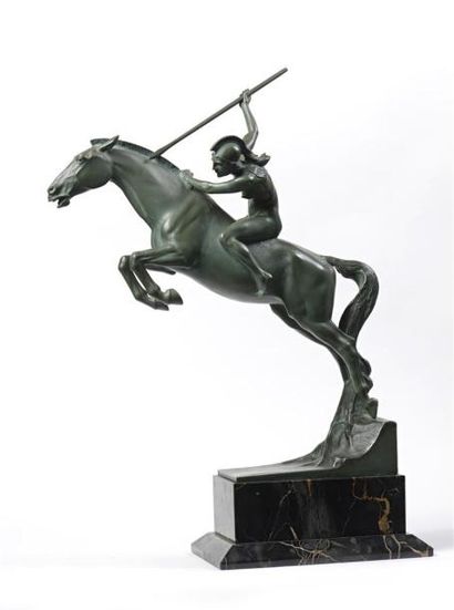 null Adolf Josef POHL (1872-1930)
" Amazone Art Déco "
Belle épreuve en bronze à...