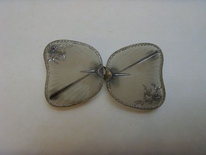 null Boucle de ceinture en pâte de verre blanc satiné en forme d'ailes de papillons...