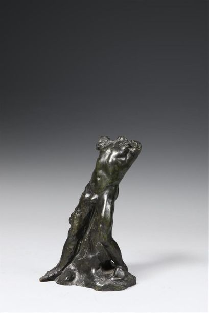 null D'après Auguste RODIN (1840-1917)
" L'Homme qui tombe "
Reproduction en bronze...