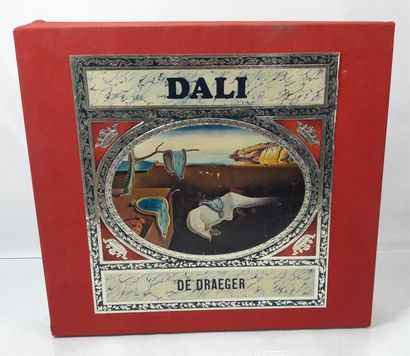 null [DALI] Dali de Draeger.
P., Draeger, 1968, in-4 relié pleine toile rouge illustrée...