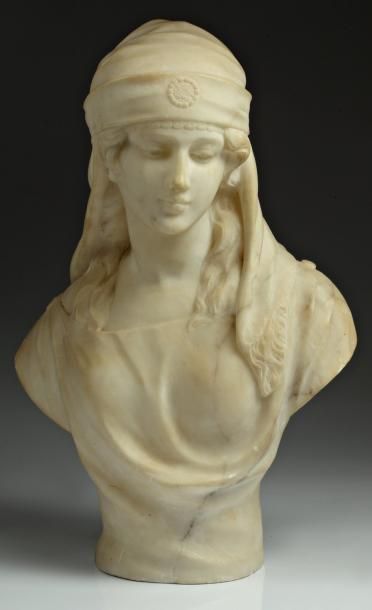 Guglielmo PUGI (actif 1870-1915) Buste de Jeune Femme en marbre blanc, signé au dos,...