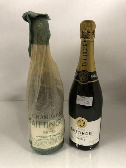 null 2 Bouteilles Champagne TAITTINGER 1964
