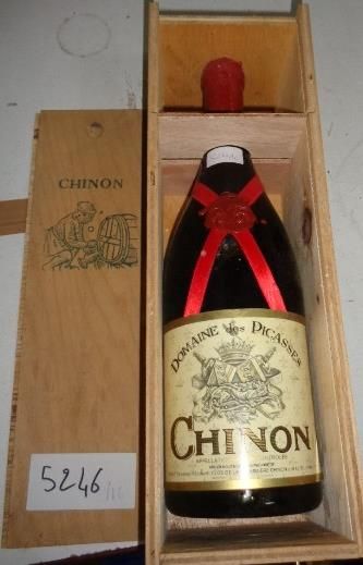 null Une bouteille CHINON domaine des Picasses 1986 (bouteille de 3 litres?)