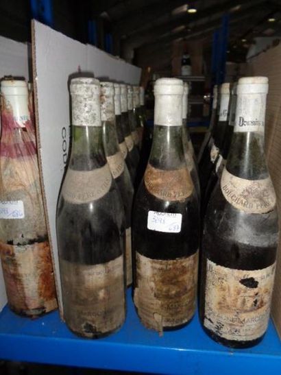 null 18 bts de Beaune Marconnets, Bouchard père et fils: 1 bt 1961, 10 bts de 1964,...