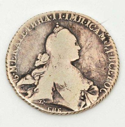 null PIECE russe en argent, datée de 1770, à l'effigie de Catherine La Grande et...