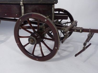 Caisson à munition Gribeauval 1808 mod. 1/4 Très rare maquette de caisson à munitions...