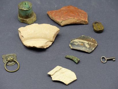 Réunion de pièces archéologiques Réunion de pièces archéologiques 