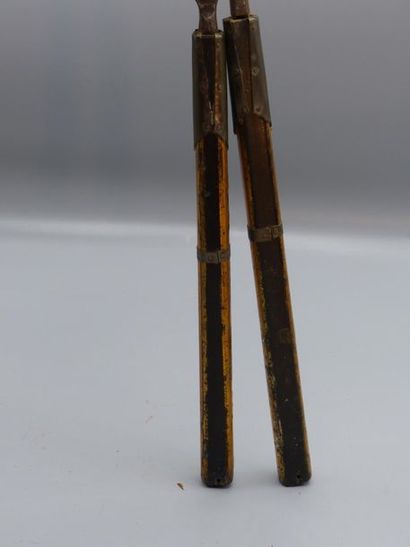 JAPON. Deux pointes de flèches de Samouraï JAPON, fin du XIXème-début du XXème siècle
Deux...
