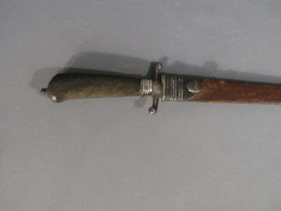 Petite glaive de chasse Petit glaive de chasse. Longueur : 63 cm. 

