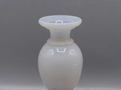 CREUSOT vase opaline bulles de savon CREUSOT vase opaline bulles de savon reposant...