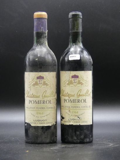 null 2 bouteilles de CHATEAU GUILLOT POMEROL, Domaine Luquot 1964. Accidents aux...