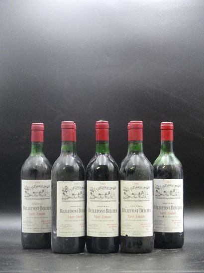 CHATEAU BELLEFONT-BELCIER 8 bouteilles de CHATEAU BELLEFONT-BELCIER 1983. Saint-Emilion....