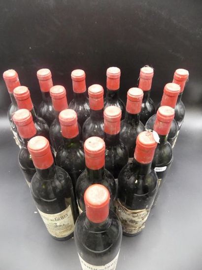 null 19 bouteilles de CHATEAU DES GRAVES Domaine Lalande de Pomerol 1988. Accidents...