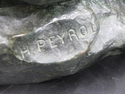 Hippolyte PEYROL (1856-1929 Hippolyte PEYROL (1856-1929), Lionne à l'affût, Bronze...