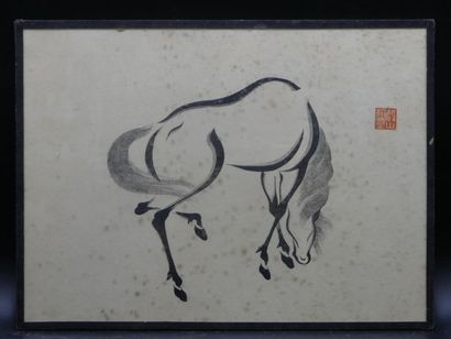 null CHINE. 
Deux peintures à l'encre sur papier
Représentant un cheval couché et...