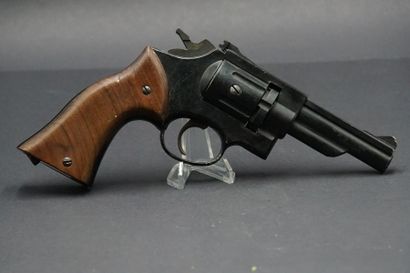 Revolver Crossman modèle 380. Calibre 22 mn Revolver à gaz Crossman modèle 380. Calibre...