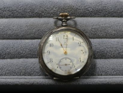 OMEGA OMEGA. Importante montre à gousset chronomètre en argent. Fonctionnement apparent....