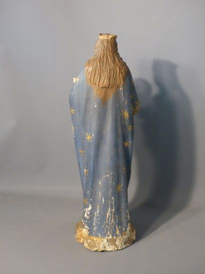 VIERGE A L'ENFANT Vierge à L'Enfant en bois polychrome. Tampon Besand & de Behr rue...