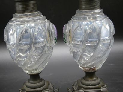 BACCARAT ou LE CREUSOT. Paire de vases. BACCARAT ou LE CREUSOT. Paire de vases en...