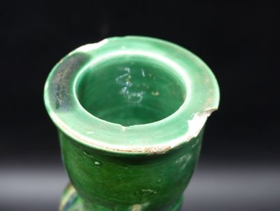 Pied de lampe Dauphin. Pieds de lampe en plâtre patiné en forme de Dauphin vert....