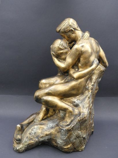 null D'après Le Baiser de Rodin, sculpture en platre. Hauteur: 53cm. Quelques éc...