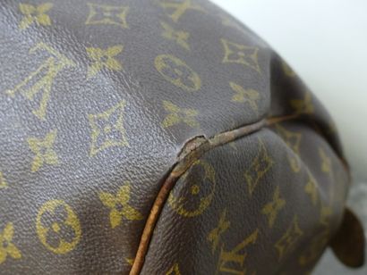 Louis VUITTON, Sac cabas en toile monogrammée Louis VUITTON, Sac cabas en toile monogrammée,...