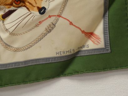 HERMES Paris HERMES PARIS. Carré Chasse aux renards. Dimensions: 90x90cm. Quelques...