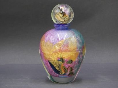 Jean Claude NOVARO (1943-2014) Jean Claude NOVARO (1943-2014) vase en verre soufflé....