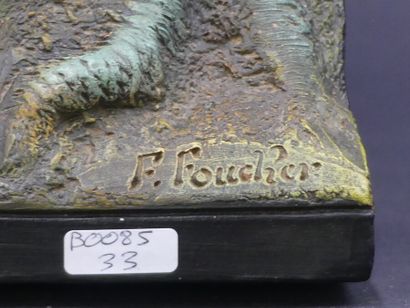 F.FOUCHER (XXème siècle) F.FOUCHER (XXème siècle) Bas relief en terre cuite polychrome...