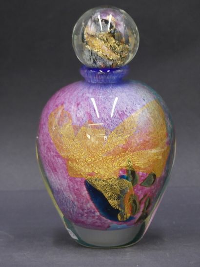 Jean Claude NOVARO (1943-2014) Jean Claude NOVARO (1943-2014) vase en verre soufflé....