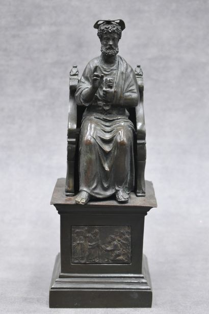 Saint-Pierre Saint-Pierre, bronze patiné. Reproduction miniature de la Statue de...