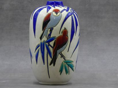 KERAMIS. Vase émaillé KERAMIS. Vase émaillé KERAMIS à décor d'oiseaux sur des branches....